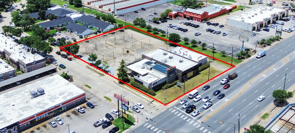 Primary Photo Of 7801 Westheimer Rd, Houston Restaurant For Lease