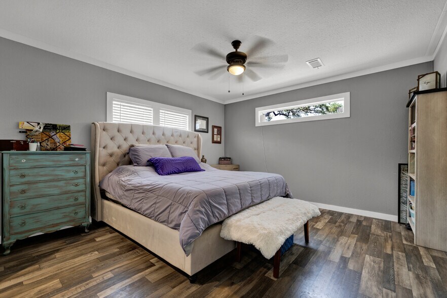 More Photos Of 7250 Fm 306, New Braunfels Freestanding For Sale