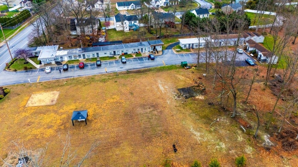 More Photos Of 899 Corkery Ln, Williamstown Hotel For Sale