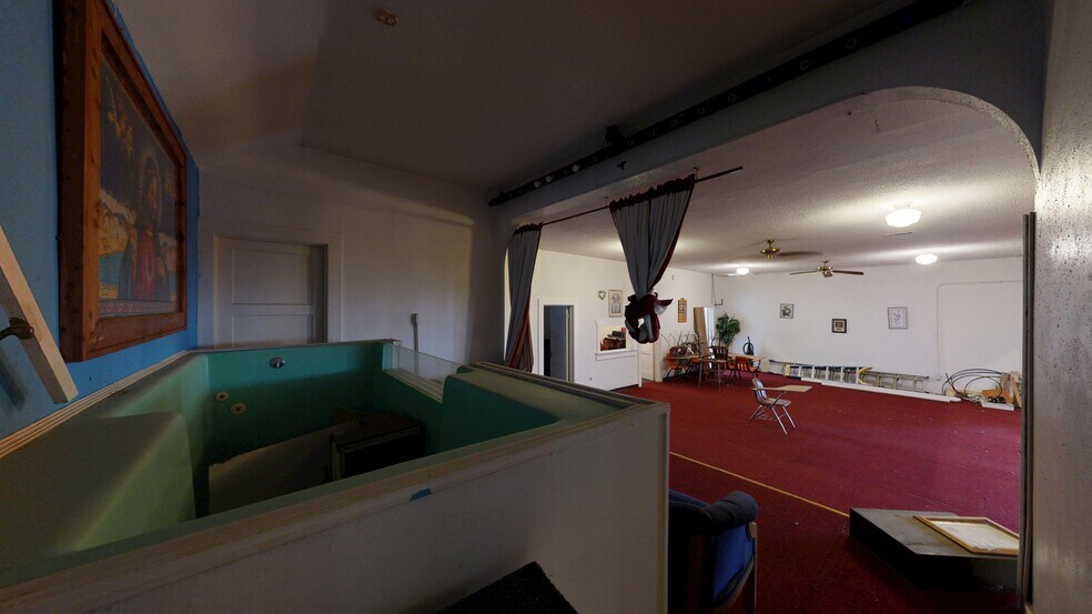 More Photos Of 1107 Spring St, Hot Springs Flex For Lease