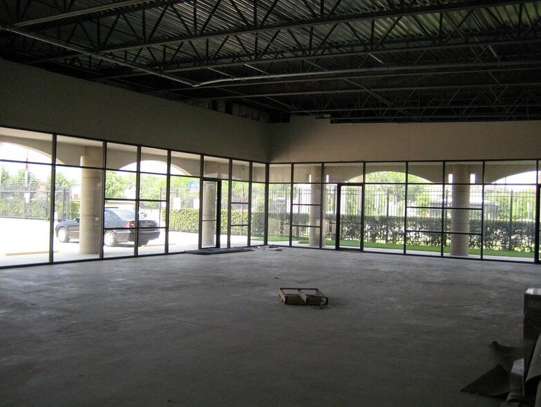 More Photos Of 10019 Main St, Houston Office For Lease