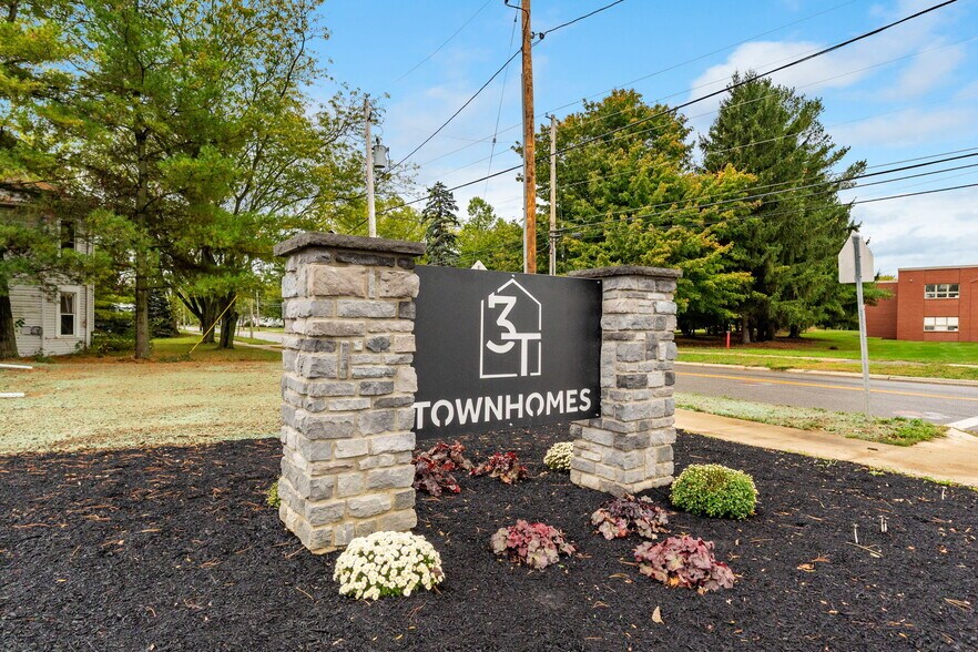 Primary Photo Of 384 N Franklin St, Richwood Multifamily For Sale