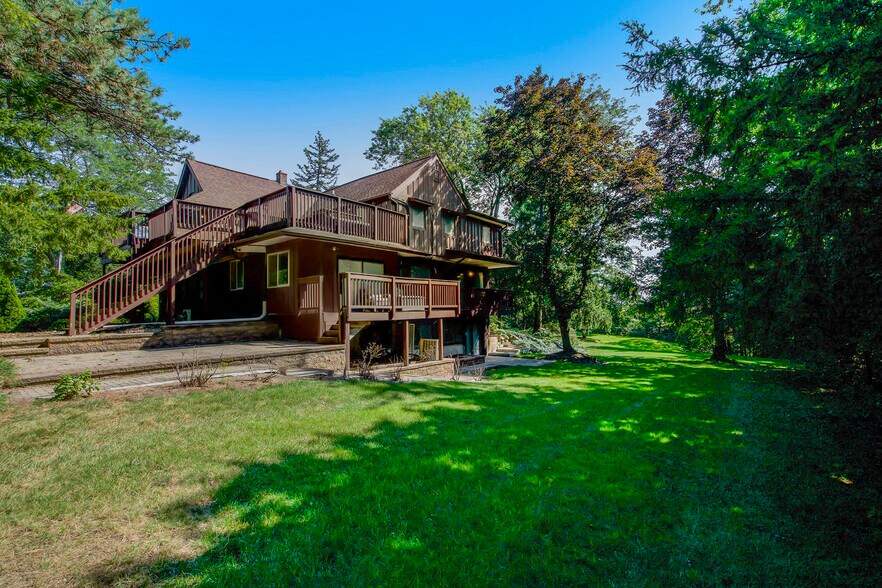 More Photos Of 1241 S Maple Rd, Ann Arbor Office For Sale