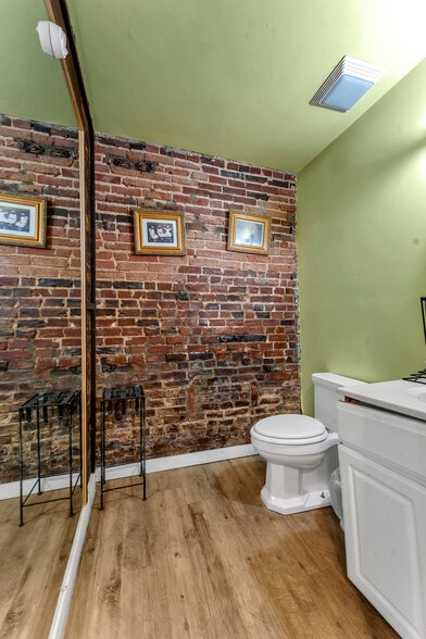 More Photos Of 1500 W Baltimore St, Baltimore Storefront Retail Residential For Sale