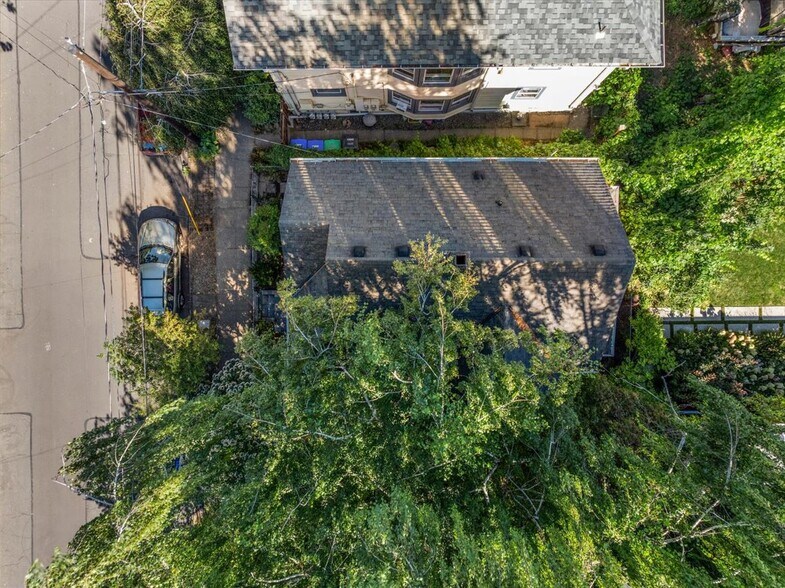 More Photos Of 2616 SE Pine St, Portland Apartments For Sale