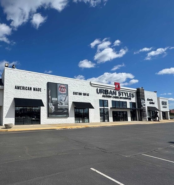 More Photos Of 8369-8475 Castleton Corner Dr, Indianapolis Unknown For Lease