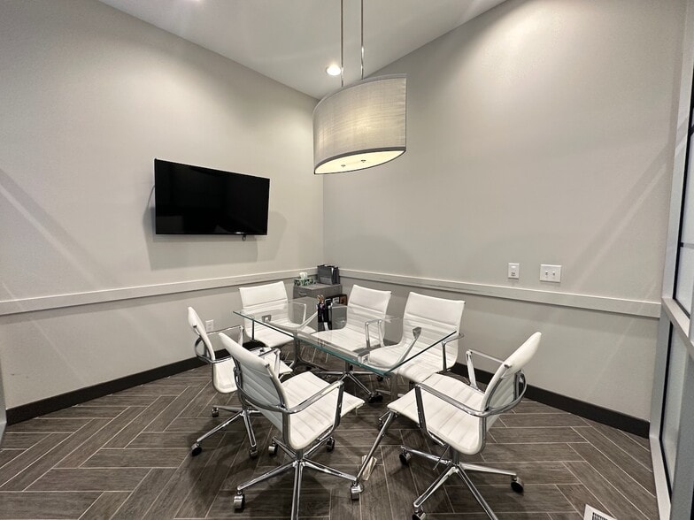 More Photos Of 15 E Martin St, Raleigh Storefront Retail Residential For Sale