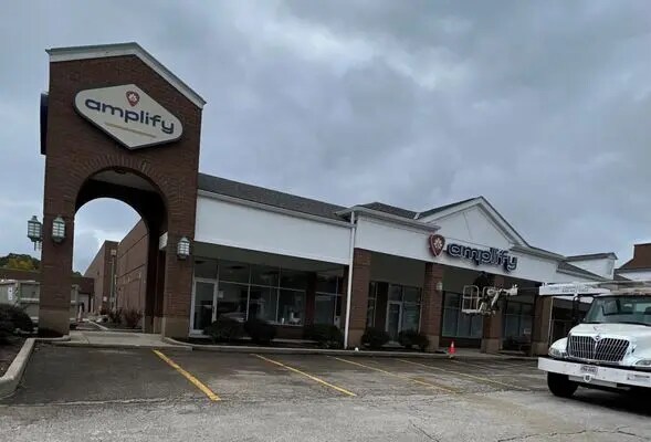 More Photos Of 22707-22807 Rockside Rd, Bedford Unknown For Lease