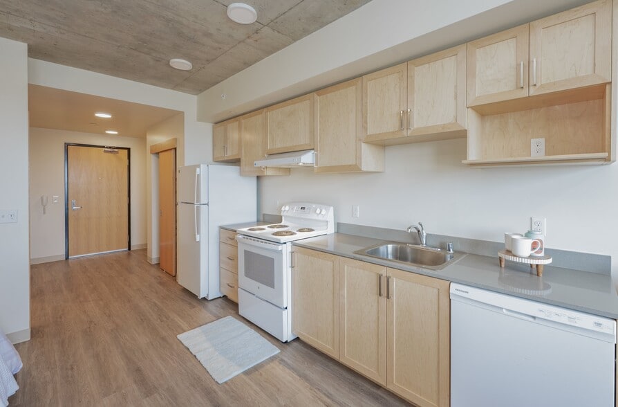 More Photos Of 1400 Madison St, Seattle Apartments For Lease