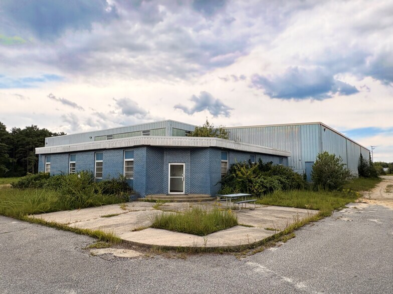 More Photos Of 5 Canale Dr, Egg Harbor Township Manufacturing For Lease