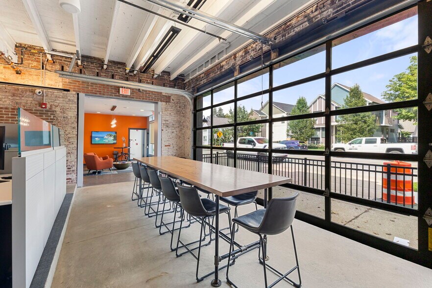 More Photos Of 1828-1834 Central Ave, Indianapolis Loft Creative Space For Sale