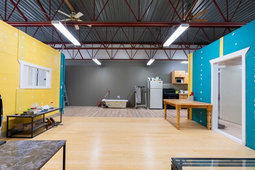 More Photos Of 13308 76th Ave, Surrey Warehouse For Sale