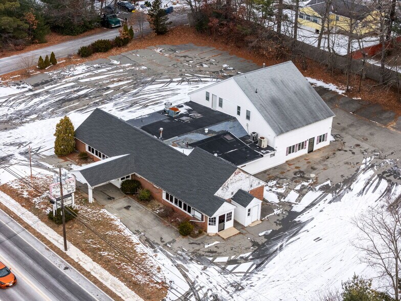 Primary Photo Of 2212 Main St, Tewksbury General Retail For Sale