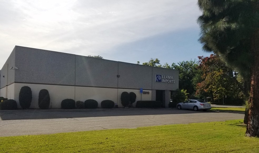 More Photos Of 13810 Bentley Pl, Cerritos Warehouse For Lease