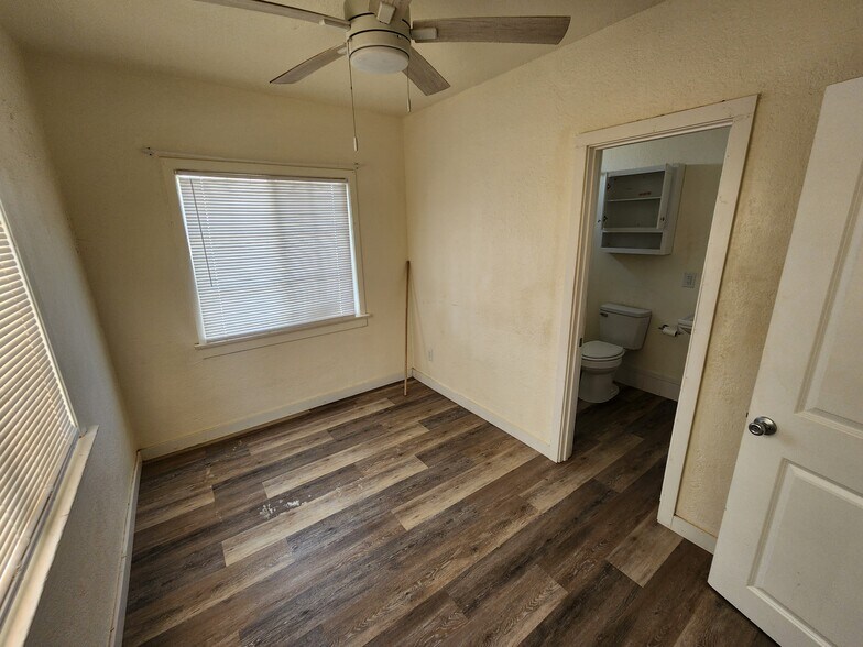More Photos Of 476 H St, Brawley Apartments For Sale