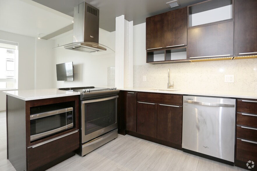 More Photos Of 55 Ionia Ave NW, Grand Rapids Apartments For Sale