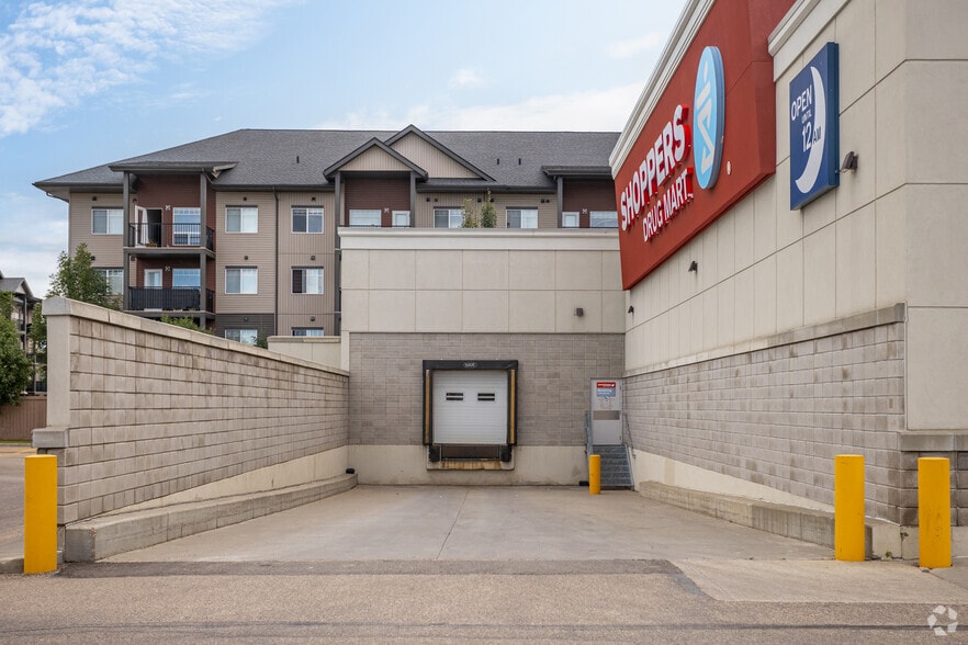 More Photos Of 15945-15996 97th St NW, Edmonton Unknown For Lease