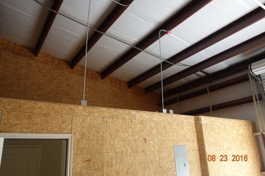 More Photos Of 2260 Dickinson Ave, Dickinson Warehouse For Lease