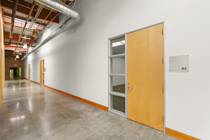 More Photos Of 13020 Yukon Ave, Hawthorne Unknown For Lease