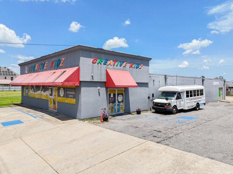 Primary Photo Of 2141 Barataria Blvd, Marrero Daycare Center For Sale