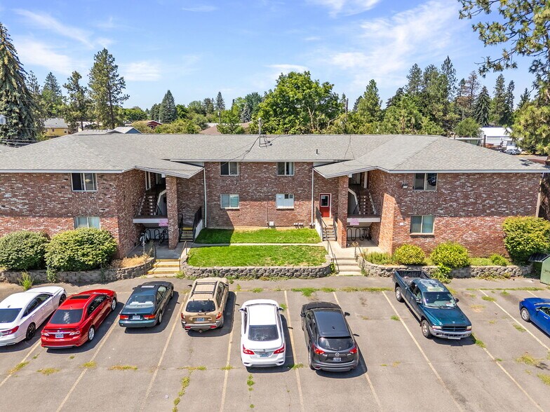 Primary Photo Of 1306-1320 3rd St, Cheney Apartments For Sale