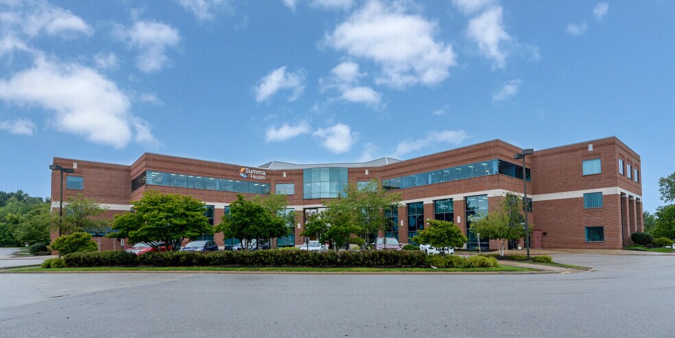 More Photos Of 5655 Hudson Dr, Hudson Medical For Lease