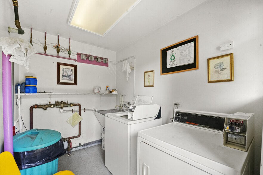 3901 Haas Ave, Lyons, IL 60534 Apartments For Sale