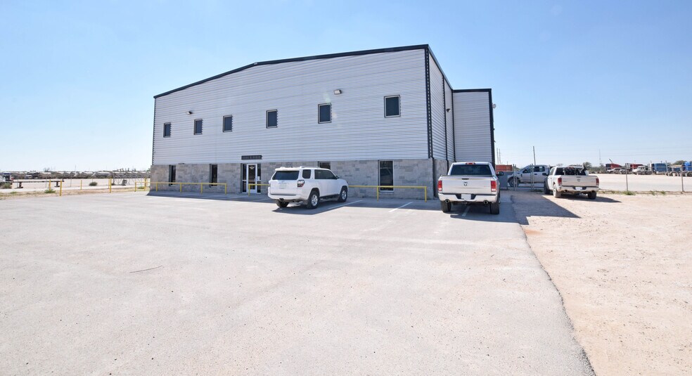 More Photos Of 2250 Dixie Blvd, Odessa Industrial For Sale