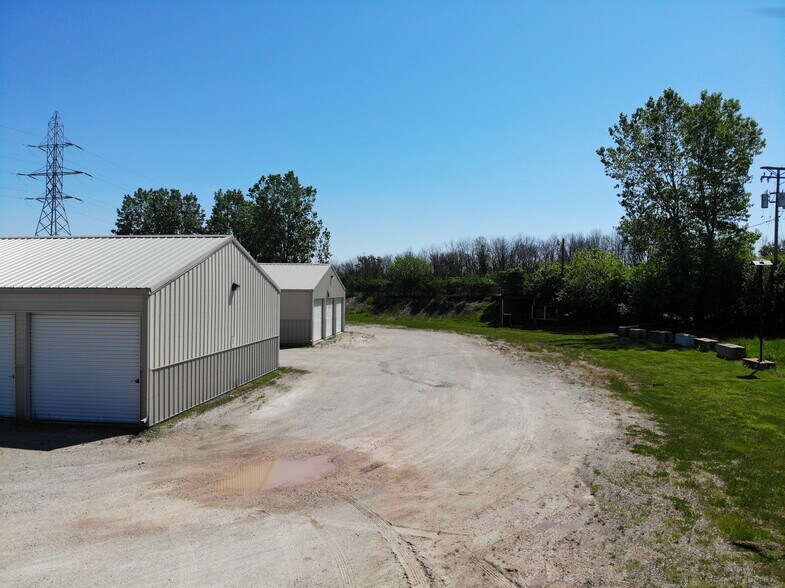 More Photos Of 2285 Northern Rd, Neenah Self Storage For Sale