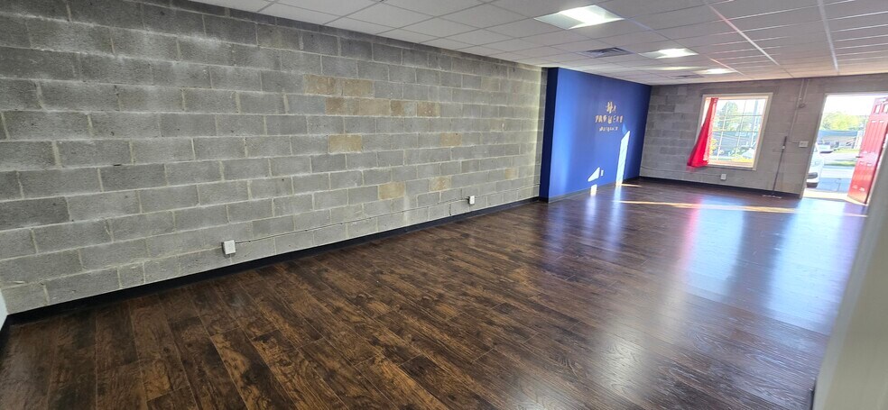 More Photos Of 3515 Central Pike, Hermitage Office For Lease