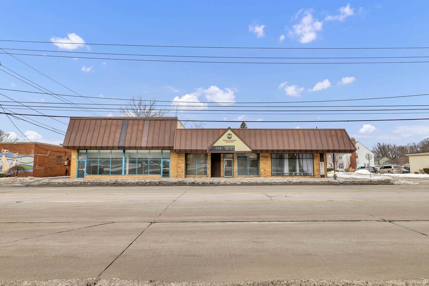 Primary Photo Of 4127-4141 Mayfield Rd, South Euclid Office For Lease