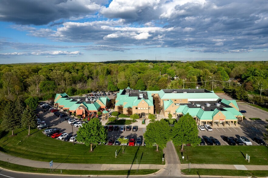 More Photos Of 7210 N Main St, Village of Clarkston Medical For Lease