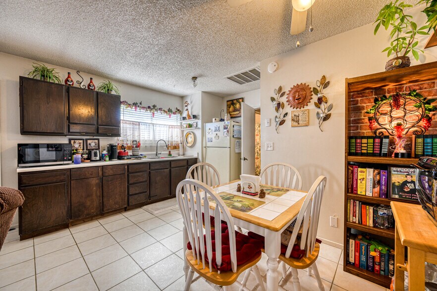 More Photos Of 1632 E Saint Louis Ave, Las Vegas Apartments For Sale