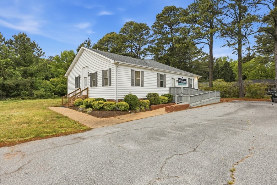 More Photos Of 2303 Pruden Blvd, Suffolk Healthcare For Sale