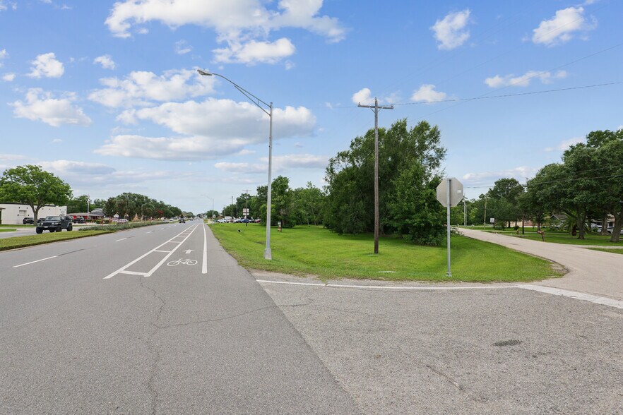 More Photos Of 508 Wakefield Dr, League City Land For Sale
