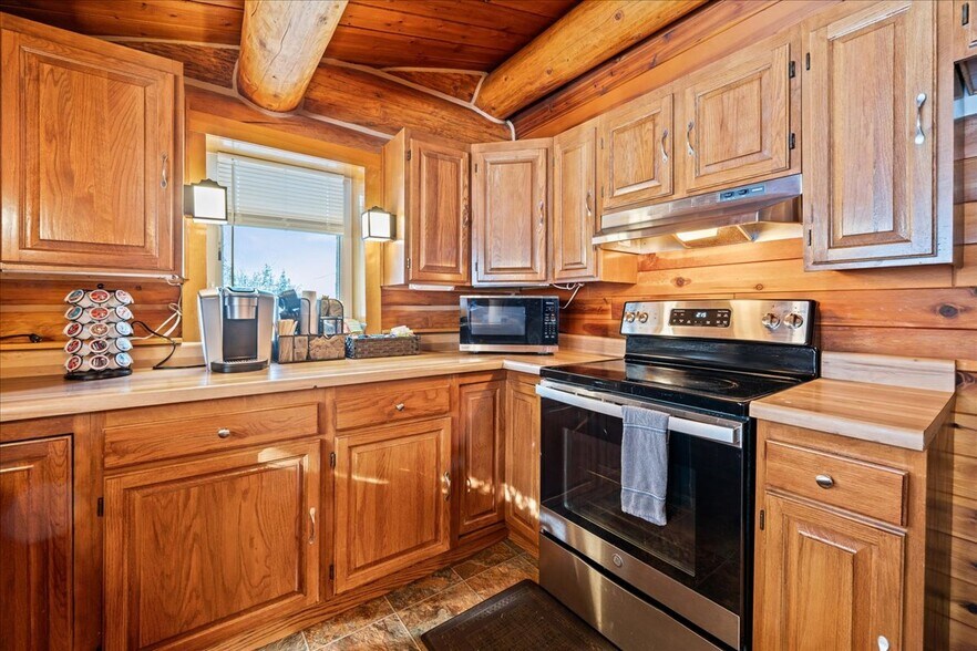More Photos Of 1110 John Kalinas Rd, Fairbanks Hotel For Sale