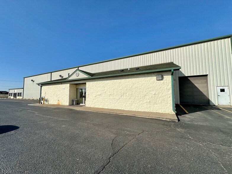 More Photos Of 14914 W 101st Ave, Dyer Freestanding For Sale