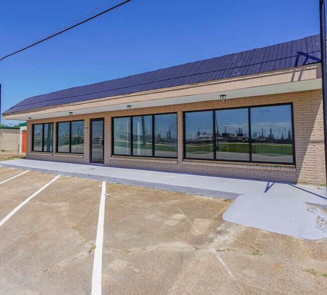 More Photos Of 1710 Texas Ave, Texas City General Retail For Sale