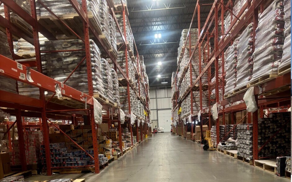 More Photos Of 11228 186 St NW, Edmonton Warehouse For Lease