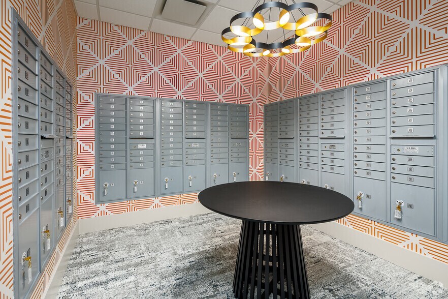 More Photos Of 4324 Mapleshade Ln, Plano Office For Lease