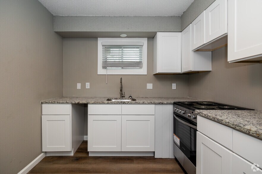 More Photos Of 425 W Taft St, Wichita Apartments For Sale