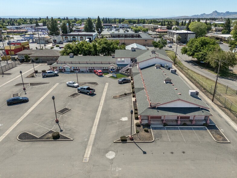 More Photos Of 1227 Bridge St, Yuba City Office For Sale