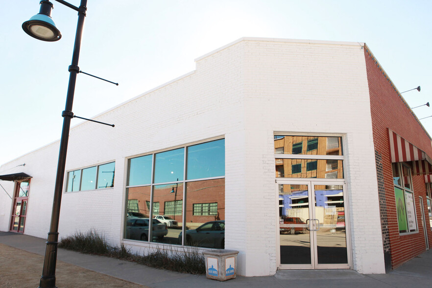 Primary Photo Of 416-420 E 2nd St, Tulsa Storefront Retail Office For Lease