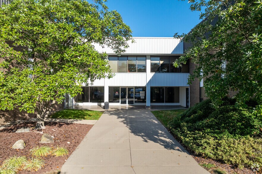 More Photos Of 3131 Princeton Pike, Lawrenceville Unknown For Lease