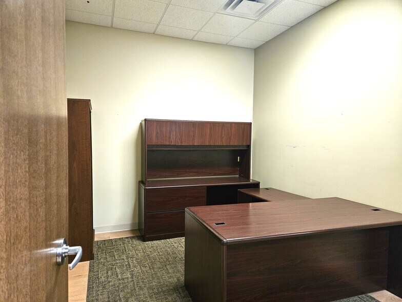 More Photos Of 100 S Michigan Ave, Saginaw Freestanding For Lease