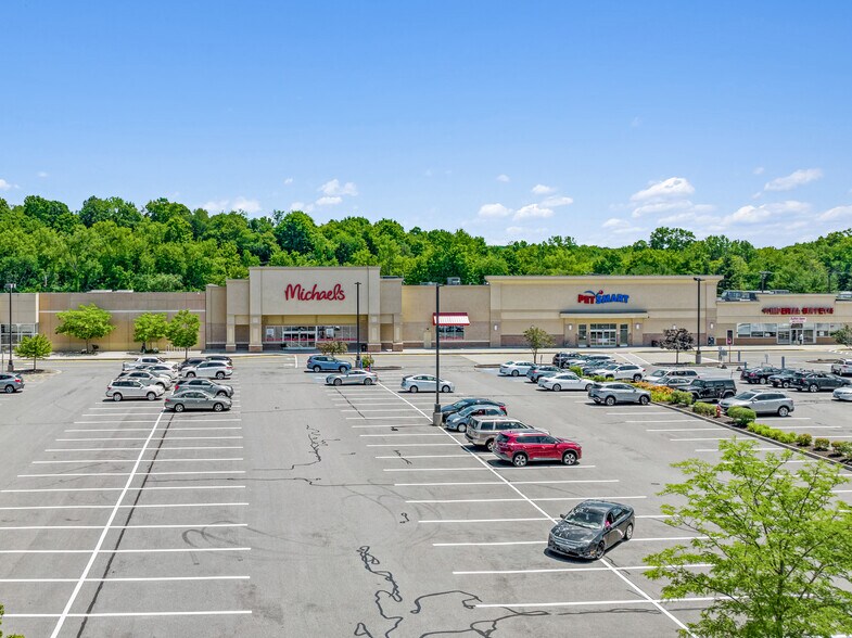 More Photos Of 225-273 Wilbur Cross Hwy, Berlin Unknown For Lease