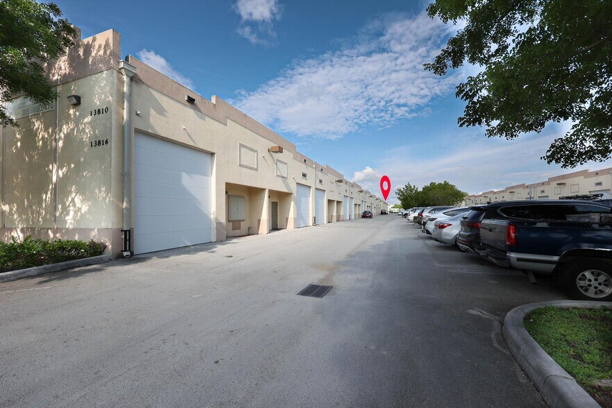 More Photos Of 13816 SW 142nd Ave, Miami Warehouse For Sale