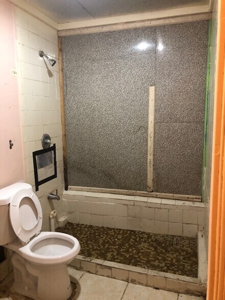 More Photos Of 6705 Holabird Ave, Dundalk Storefront For Sale