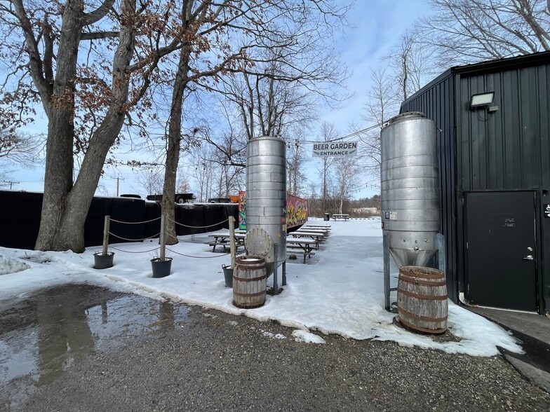 More Photos Of 776 Tolland St, East Hartford Warehouse For Sale