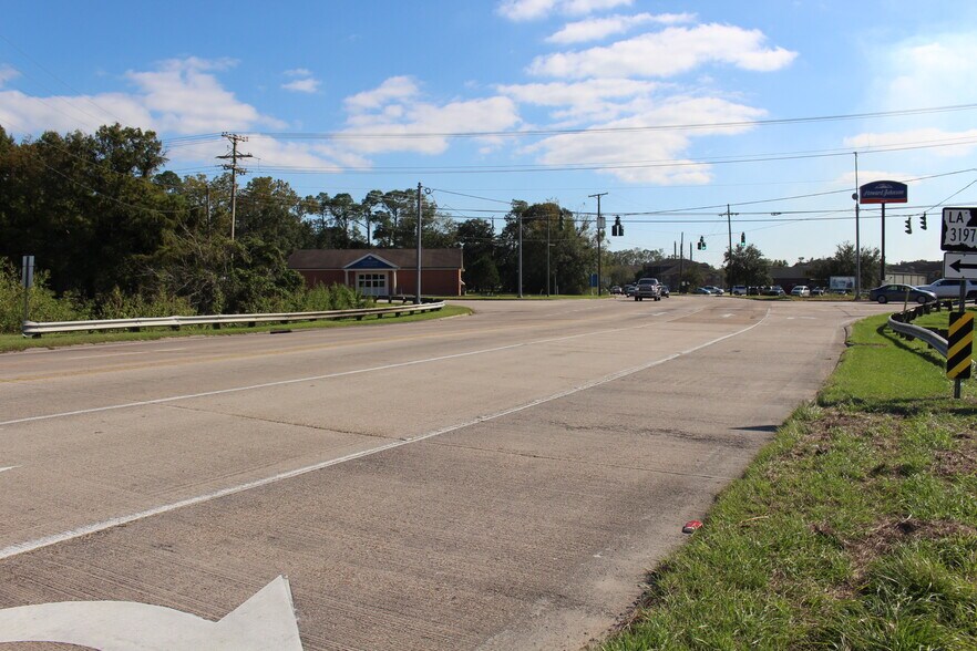 More Photos Of 3019 & 3037 Barrow Street St, Houma Land For Sale